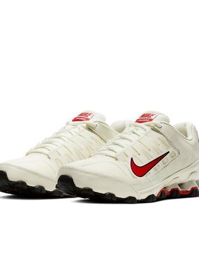 Nike White and Red Low-Top Training Sneakers